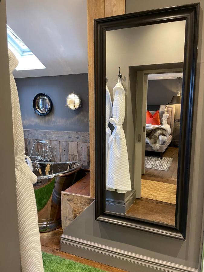 The Cocktail Lounge At Cheshire Boutique Bathhouse Leilighet Nantwich Eksteriør bilde