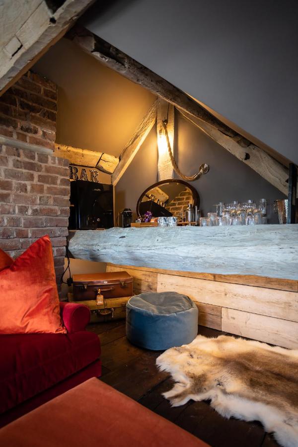 The Cocktail Lounge At Cheshire Boutique Bathhouse Leilighet Nantwich Eksteriør bilde