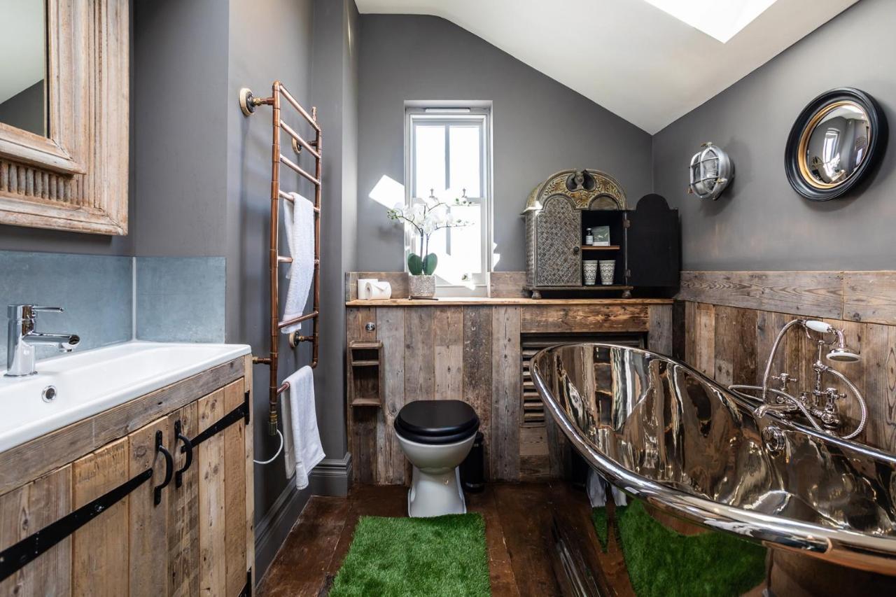 The Cocktail Lounge At Cheshire Boutique Bathhouse Leilighet Nantwich Eksteriør bilde